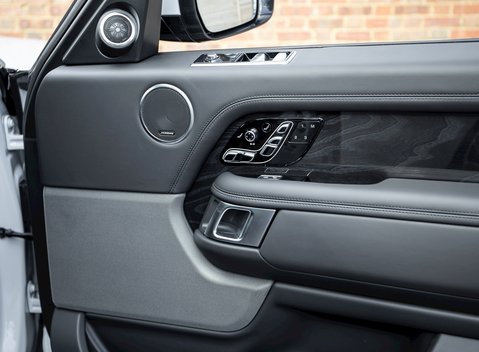 Land Rover Range Rover 4.4 SDV8 Autobiography 24
