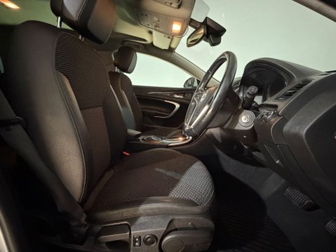 Vauxhall Insignia Country Tourer NAV BI-TURBO 17