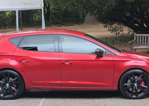 SEAT Leon 2.0 Leon Cupra 300 TSi 5dr 28