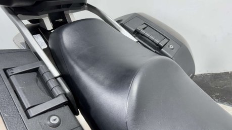 Kawasaki GTR 1400 2011 ONLY 12K FULL LUGGAGE VERY CLEAN 1400CC TOURER BIKE 10