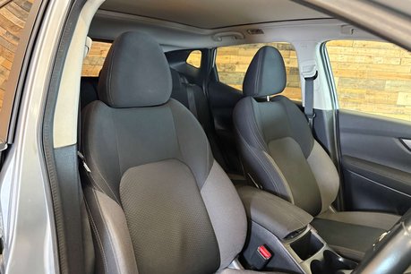 Nissan Qashqai 1.2 DIG-T N-Connecta SUV 5dr Petrol Manual Euro 6 (s/s) (115 ps) 40