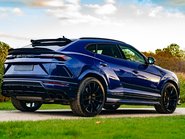 Lamborghini Urus 4
