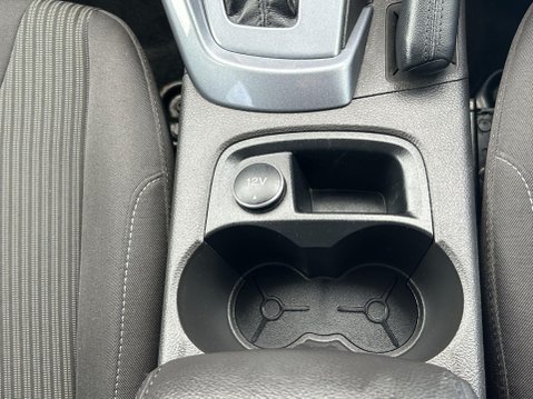 Ford Focus 1.6 Titanium Navigator Powershift Euro 5 5dr 44