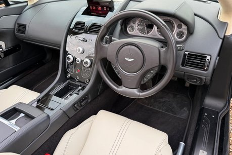 Aston Martin Vantage S V8 ROADSTER 24