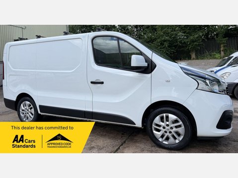 Renault Trafic 1.6 dCi ENERGY 27 Sport Nav Panel Van 5dr Diesel Manual SWB Standard Roof E 1
