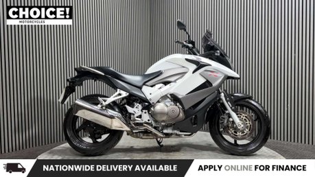 Honda VFR 2011 ONLY 22K NEW MOT SERVICED TOP BOX TOURER 800CC 1
