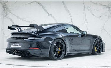 Porsche 911 GT3 (992) 21