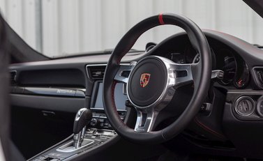 Porsche 911 Turbo S GB Edition (991) 11
