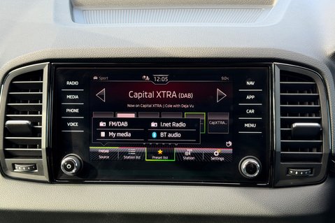 Skoda Karoq SPORTLINE TSI DSG AUTOMATIC - METEOR GREY -PAN ROOF -APPLE CARPLAY 52