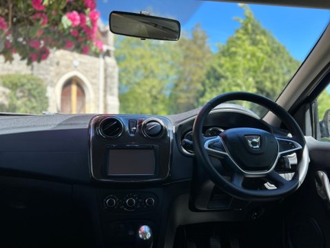 Dacia Sandero LAUREATE DCI 17