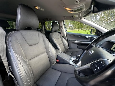 Volvo XC60 2.0 D4 SE Nav Euro 6 (s/s) 5dr 24