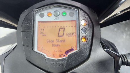 KTM 390 DUKE 2014 FULL HISTORY ONLY 5K VERY CLEAN A2 READY NAKED BIKE 390CC 9