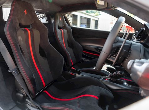Ferrari 488 Pista 12