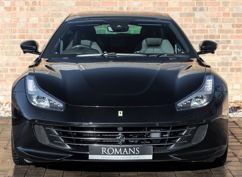 Ferrari GTC4 Lusso 4