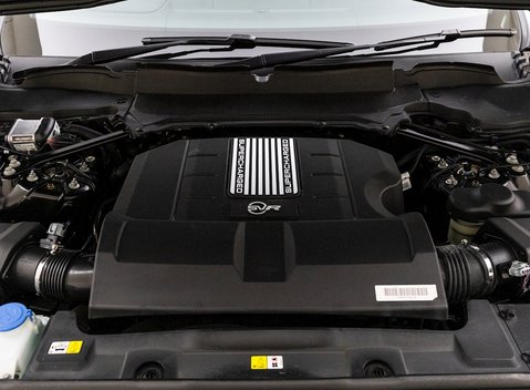 Land Rover Range Rover Sport 5.0 SVR 34
