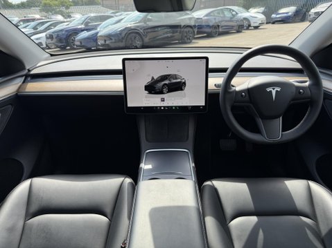 Tesla Model Y (Dual Motor) Long Range SUV 5dr Electric Auto 4WDE (384 bhp) 31