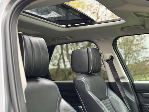 Land Rover Discovery SDV6 HSE LUXURY 9