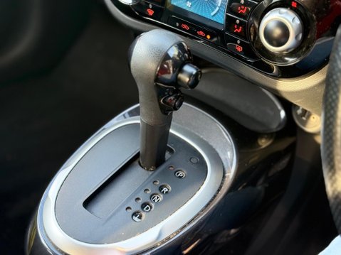 Nissan Juke 1.6 Tekna XTRON Euro 6 5dr 12
