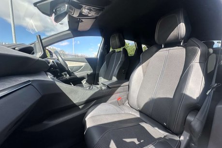 Peugeot 3008 1.6 13.2kWh GT SUV 5dr Petrol Plug-in Hybrid e-EAT Euro 6 (s/s) (225 ps) 28