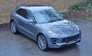 Porsche Macan Turbo 20