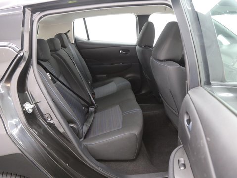Nissan LEAF 39kWh Acenta Auto 5dr 24