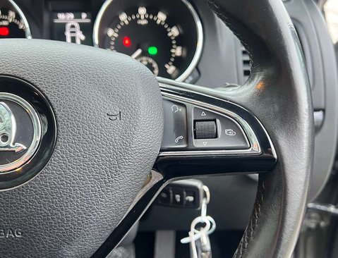 Skoda Yeti 2.0 Yeti Outdoor Laurin & Klement TDI SCR 4x4 Semi-Auto 4WD 5dr 24