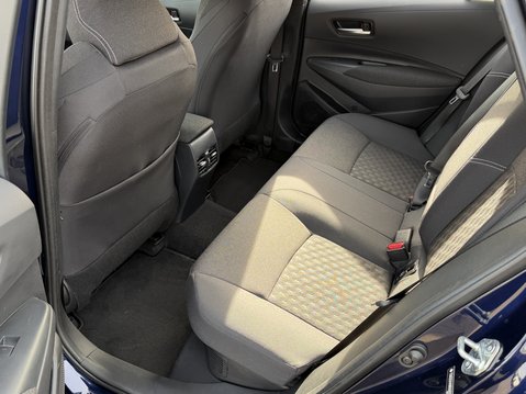 Suzuki Swace 1.8 Hybrid Motion 5dr CVT 37