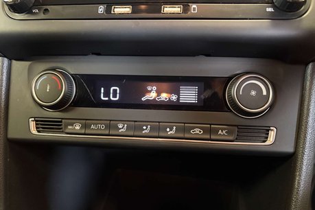 Volkswagen Polo 1.2 TSI BlueMotion Tech SE Hatchback 5dr Petrol DSG Euro 6 (s/s) (90 ps) 38