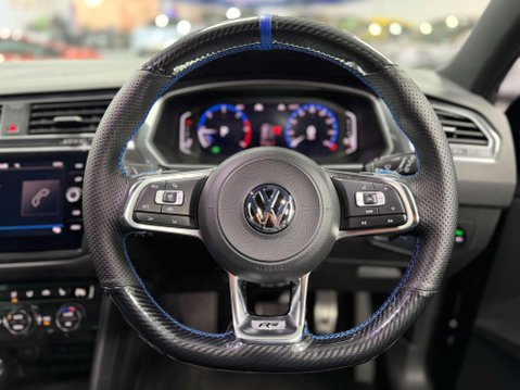 Volkswagen Tiguan 2.0 TDI R-Line Tech SUV 5dr Diesel DSG Euro 6 (s/s) (150 ps) 29