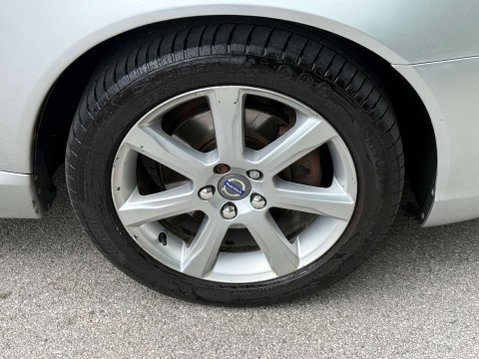 Volvo V70 2.0 V70 SE Luxury D4 Auto 5dr 42