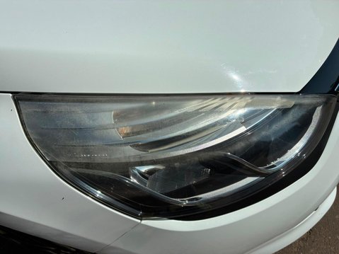 Renault Clio 0.9 TCe Dynamique S MediaNav Euro 5 (s/s) 5dr 27