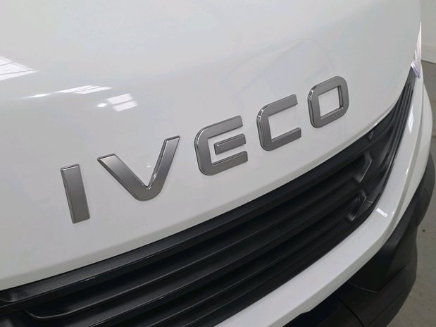Iveco Daily IVECO DAILY 35S14 2.3 HIGH ROOF BUISNESS VAN 4100 HI-MATIC 6
