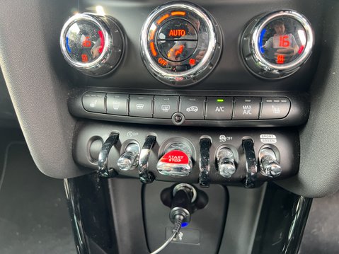 Mini Hatch 1.5 Cooper Exclusive Hatchback 5dr Petrol Steptronic Euro 6 (s/s) (136 ps) 26