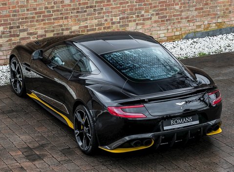Aston Martin Vanquish S 9