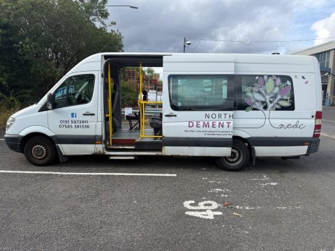 Mercedes-Benz Sprinter 2.2 413 CDi RWD L2 4dr 11