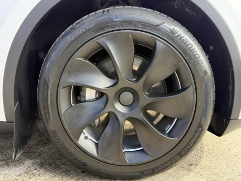 Tesla Model Y SUV 5dr Electric Auto RWD (346 ps) 14