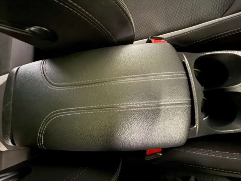 Nissan Qashqai 1.3 Qashqai N-Connecta DiG-T 5dr 33