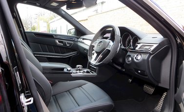 Mercedes-Benz E Class S AMG 9