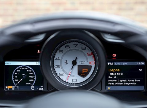 Ferrari 458 Spider 8