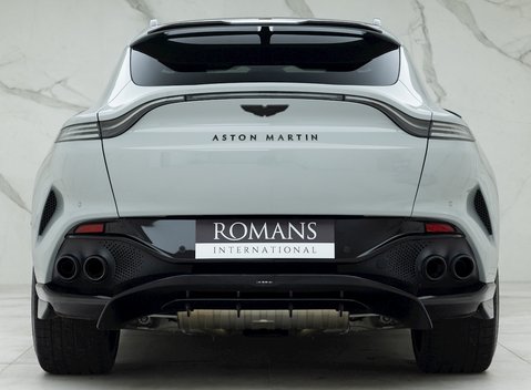 Aston Martin DBX 707 5