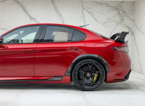 Alfa Romeo Giulia GTAm 60