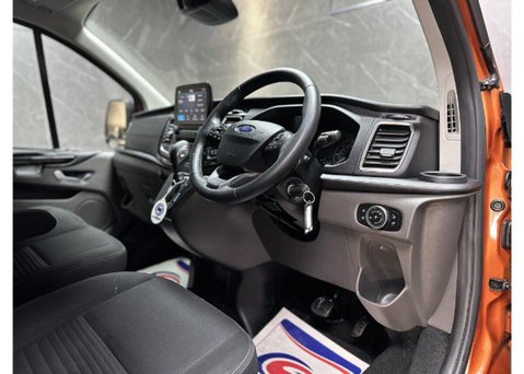 Ford Transit Custom 2.0 300 EcoBlue Limited Crew Van Double Cab 5dr Diesel Auto L1 H1 Euro 6 (s 12