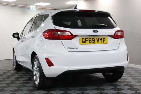 Ford Fiesta TITANIUM 19