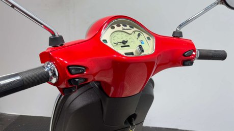 Piaggio Vespa 2013 6K NEW MOT 2 STROKE 50CC LEARNER BIKE CLEAN EXAMPLE 27