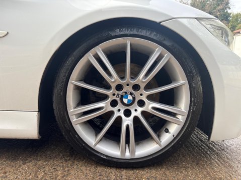 BMW 3 Series 2.0 320d M Sport Euro 5 4dr 29