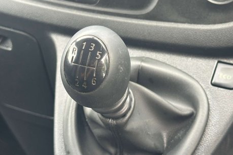 Vauxhall Vivaro 1.6 Vivaro  2900 CDTI 27