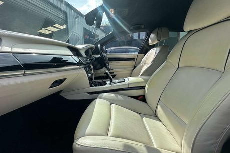 BMW 7 Series 3.0 730Ld SE Exclusive Saloon 4dr Diesel Auto Euro 5 (s/s) (258 ps) 24