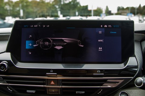 Citroen C5 X PURETECH SHINE S/S EAT8 21