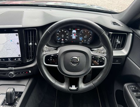 Volvo XC60 2.0 XC60 R-Design B5 MHEV Auto 5dr 22