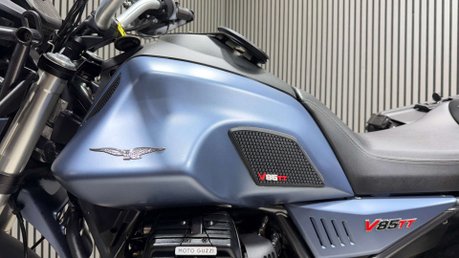 Moto Guzzi V85 850 TT 2019 37K MOT SEPTEMBER 2027 PANNIERS ADVENTURE BIKE 41